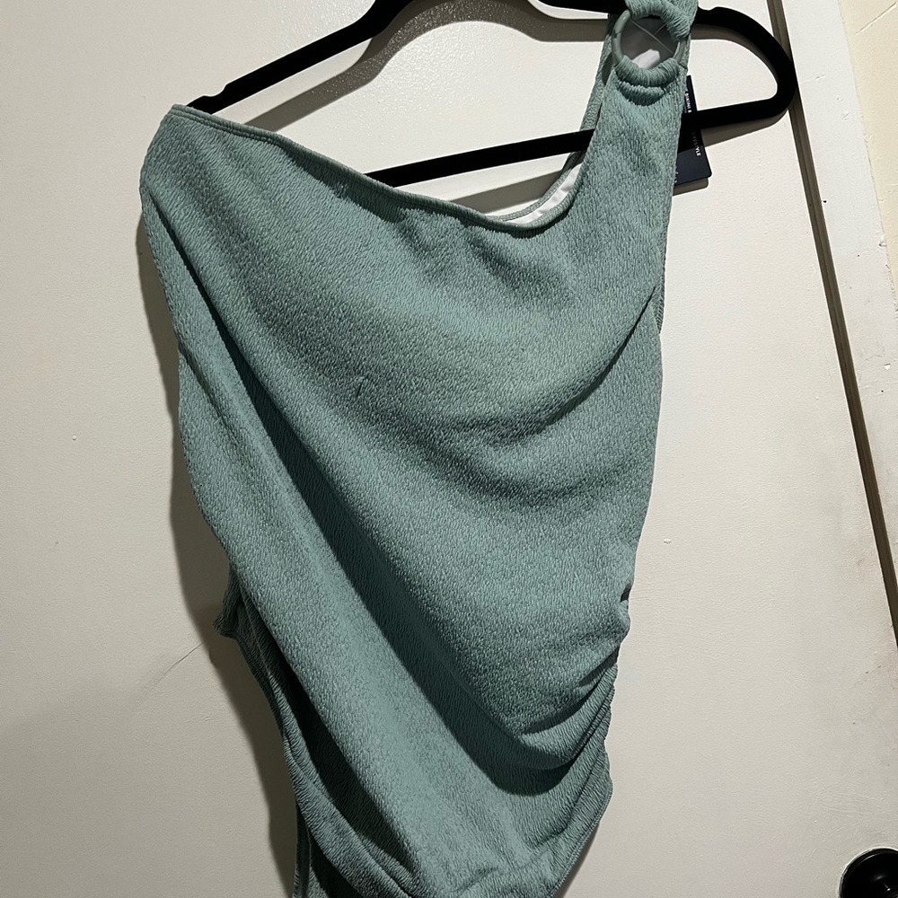 Elegant Green One-Shoulder Women Swim One Piece